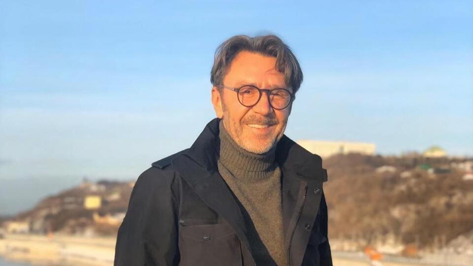 Шнуров – Путіну: "Мы пойдем вперед набегом, за тобою, Золотце, на орду, на печенега, на поганых половцев!"