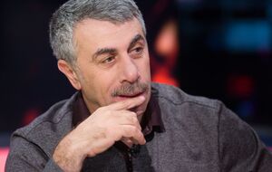 Комаровский отметил, что за рынком "Барабашово" стоит "махина швейной промышленности"