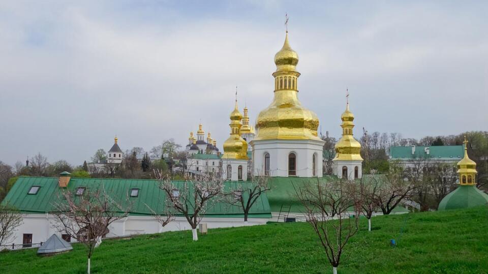 Лавру закрыли на карантин