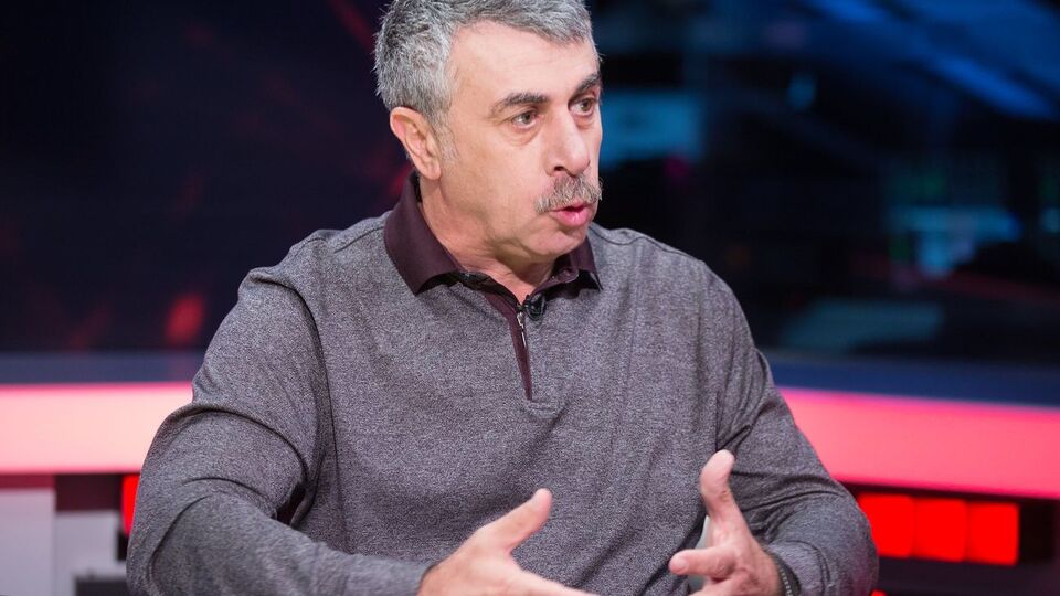 Комаровський прогнозує масове звільнення лікарів