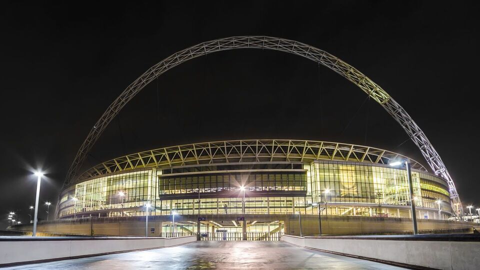 Полуфиналы и финал чемпионата Европы должны были пройти на лондонском "Уэмбли"