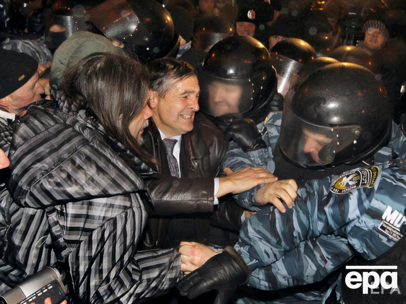 В результате расстрелов на Евромайдане 18&ndash;20 февраля 2014 года&nbsp;погибло 107 человек