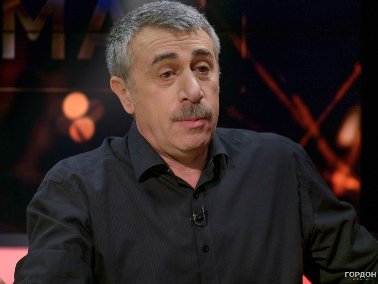 Комаровський: Одна писала, що мастить ніс сушеними собачими какавельками, від цього чхає й віруси до неї не підходять