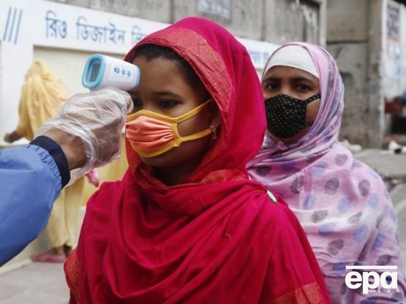 Пандемія коронавірусу триває