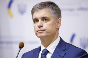 Пристайко объяснил, при каких условиях Украины готова выпускать сезонных работников за границу