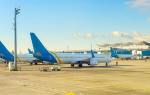 Із середини березня регулярне авіасполучення в Україні закрито