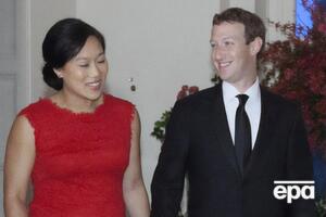 Чан и Цукерберг воспитывают четырехлетнюю Максиму и двухлетнюю Августу