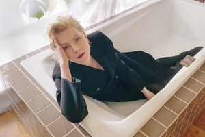 Литвинова прочитала новеллу, написанную в 1990-е годы