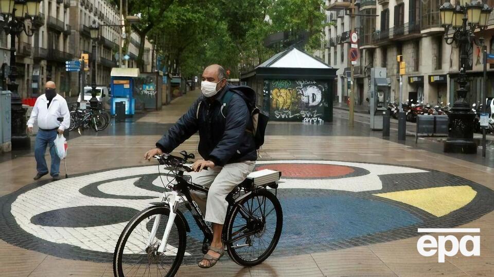 У зв'язку з поліпшенням епідемічної ситуації в Іспанії з кінця квітня пом'якшують карантин