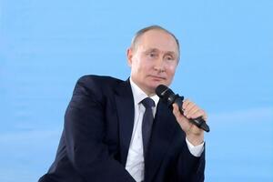 Путін доручив підготувати указ про житло у Криму для колишніх українських правоохоронців до 1 лютого 2021 року