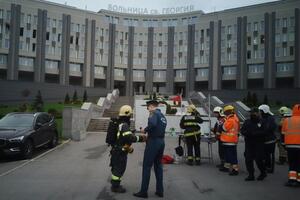 Рятувальники евакуювали 150 осіб