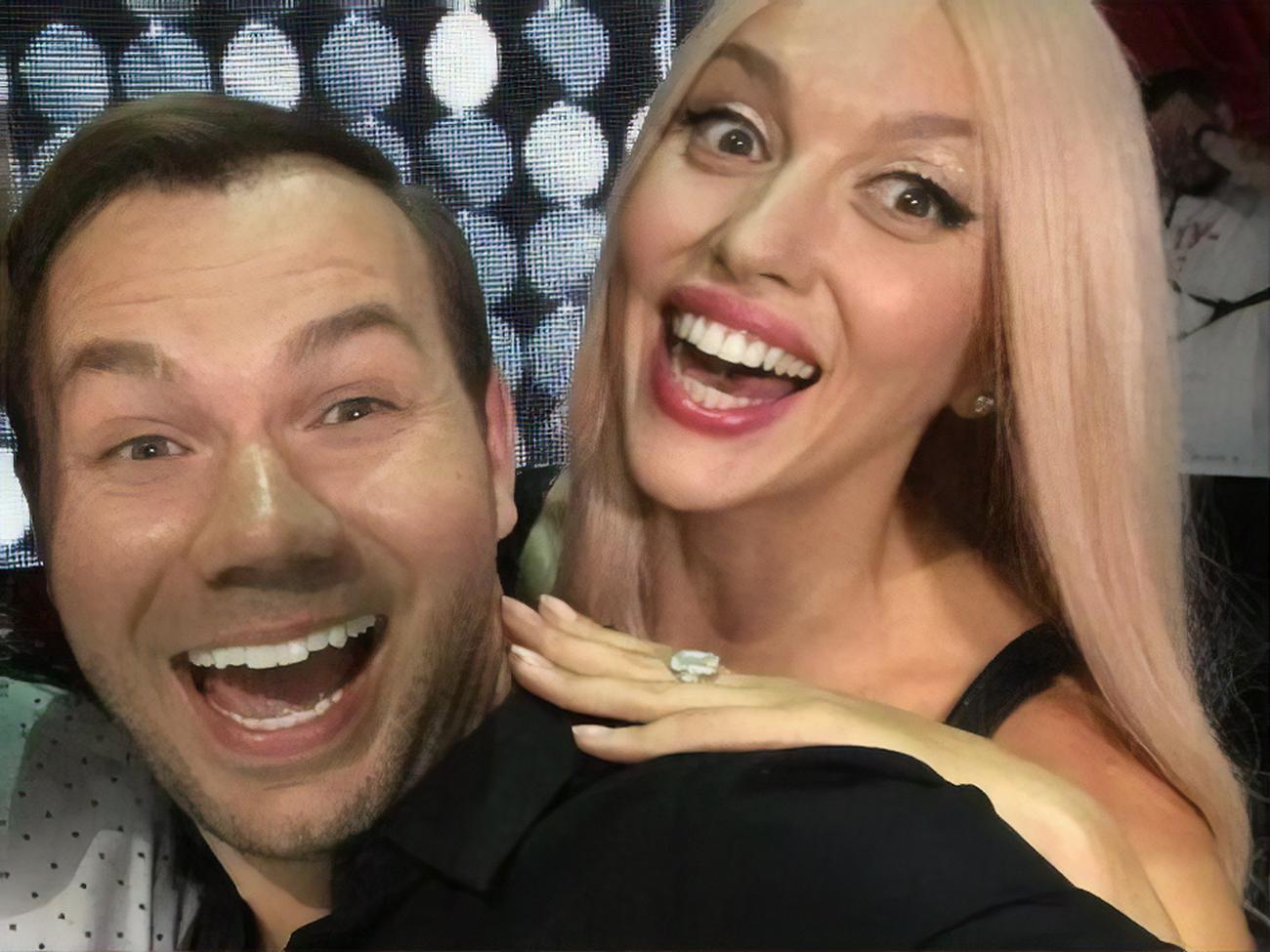 Тан: Я&nbsp;&nbsp;сказал Повалий: "Заберите платья, но больше я работать с вами не буду!"