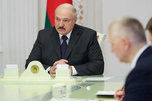 Лукашенко: Ми взагалі нічого не закривали й нікого не обмежували, ми просто попередили людей: бережіть себе