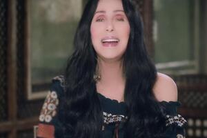 Ролик посвящен проблеме равного права на получение образования девочками в разных странах мира