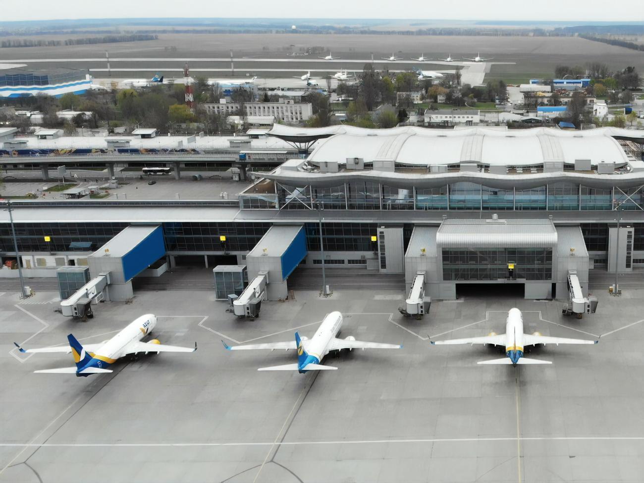 В общей сложности за прошедшие сутки украинские пограничники оформили на въезд и выезд 13,8 тыс. граждан