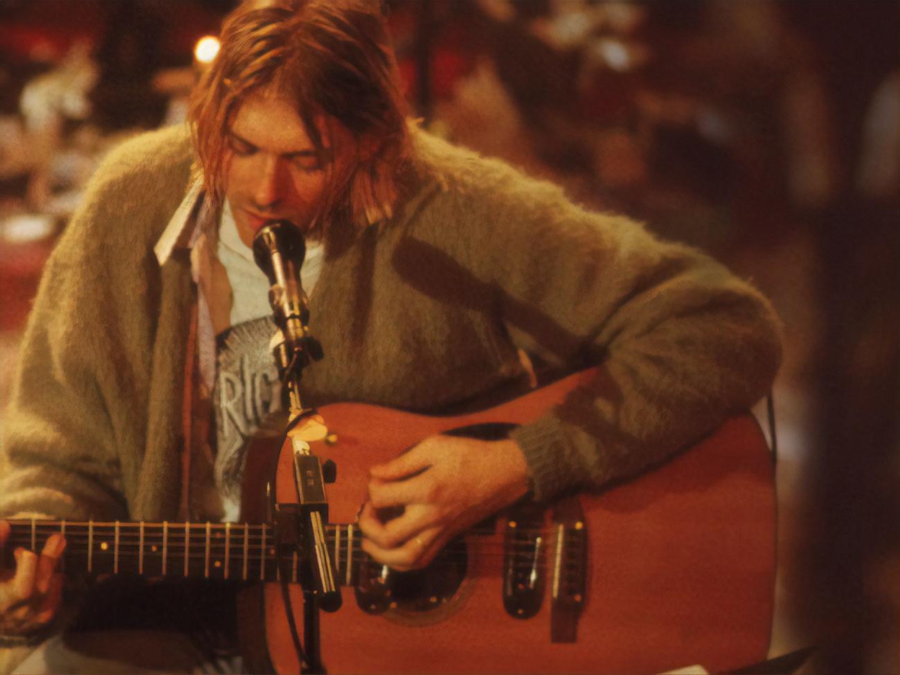 На&nbsp;гитаре, выставленной на торги, Кобейн играл 18 ноября 1993 года во время акустического концерта Nirvana&nbsp;в Нью-Йорке