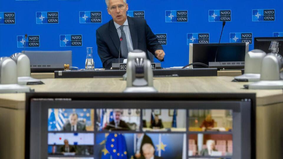 Потенційні противники намагатимуться перевірити рішучість НАТО в умовах пандемії коронавірусу, вважає Столтенберг