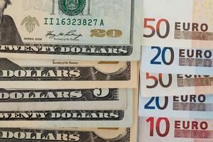 НБУ встановив курс валют на 13 травня