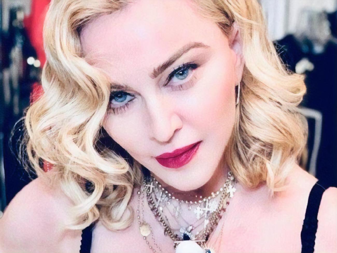 Хакеры заявили, что заполучили контракт на мировой тур Мадонны Madame X в 2019&ndash;2020 годах