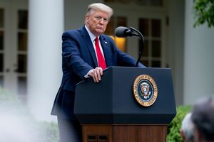 Пресслужба Білого дому: Пенс кілька днів спілкуватиметься із Трампом телефоном