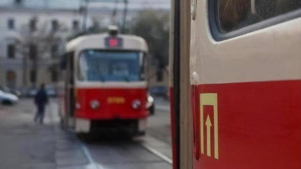 Движение общественного транспорта в Киеве остановлено с 23 марта