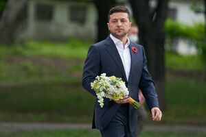 Зеленський: Незважаючи на всі чутки та звинувачення, на весь бруд, тиск, Рада ухвалила багатостраждальний банківський закон