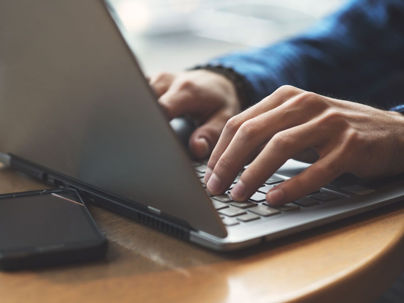 Як повідомили у СБУ, стосовно 16 агітаторів, які діяли за завданням російської сторони, відкрили кримінальні провадження