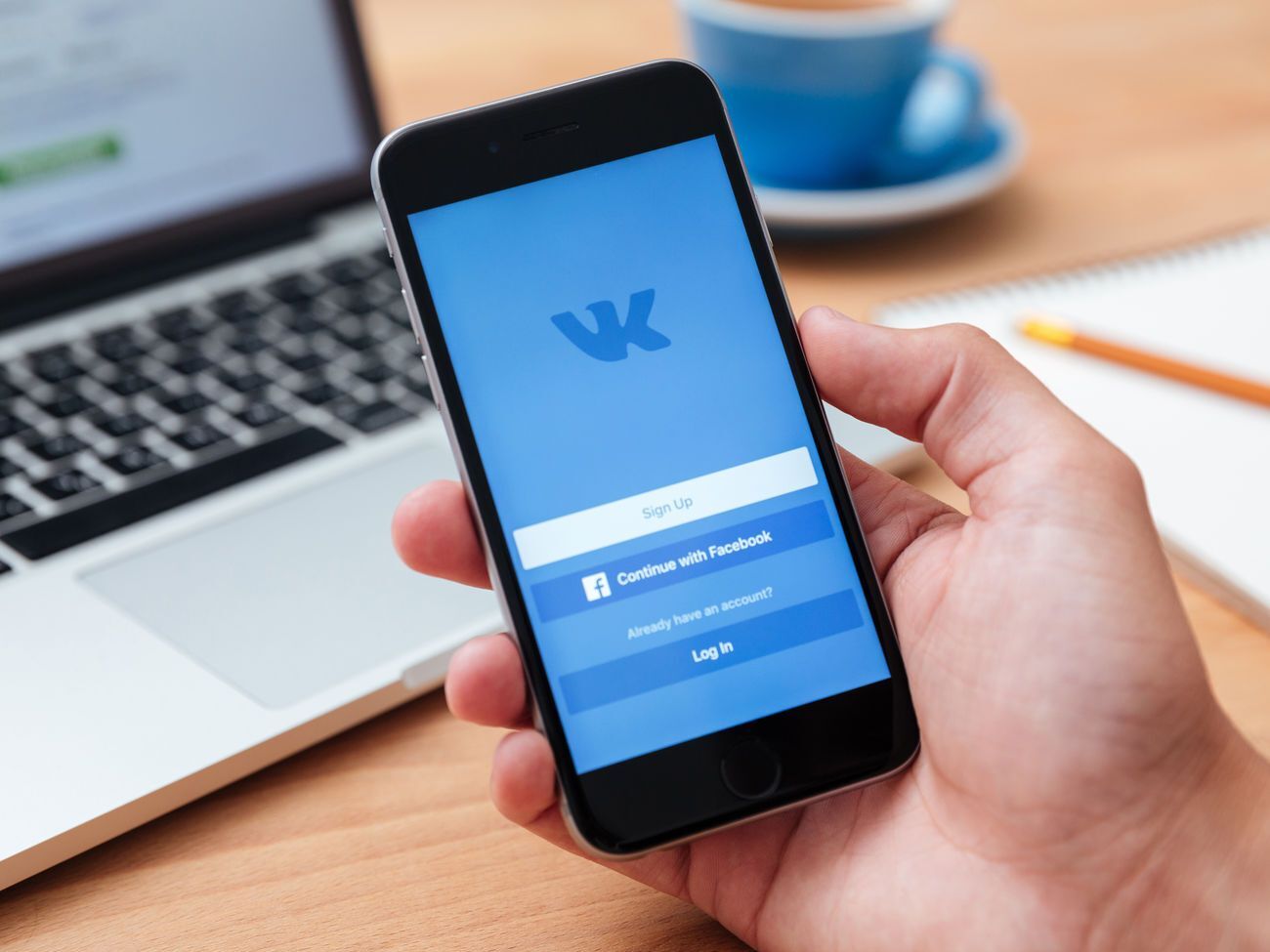 "ВКонтакте" залишиться у списку заборонених сайтів