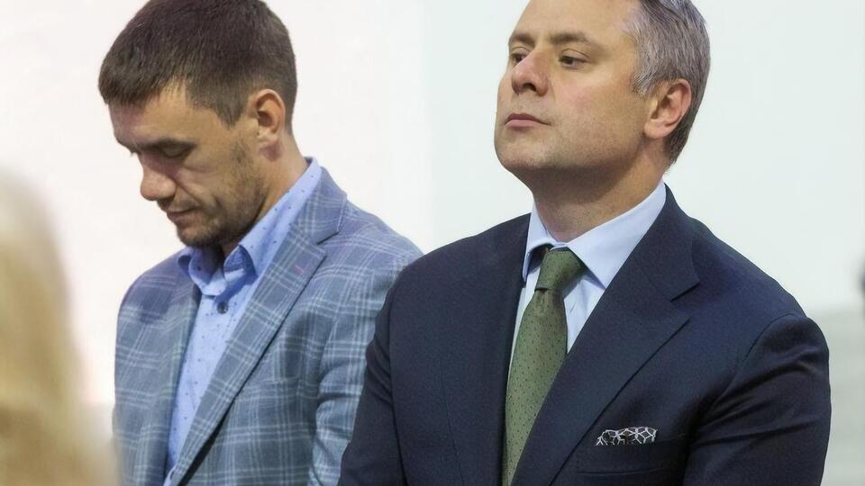 Вітренко (праворуч) заявив, що через скорочення посади за два місяці його звільнять із "Нафтогазу"