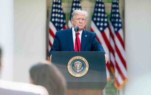 Трамп подписал распоряжение, по которому американские компании еще год не смогут использовать оборудование Huawei