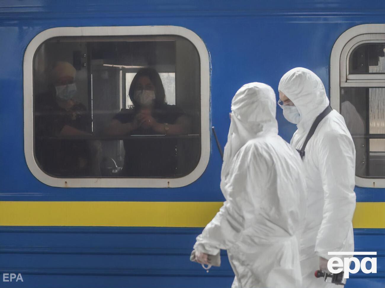 Залізничні перевезення частково мають поновити на першому етапі послаблення обмежувальних заходів