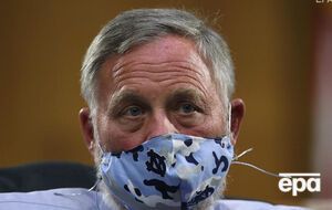 Глава сенатского комитета по разведке Берр продал свои акции незадолго до биржевого кризиса