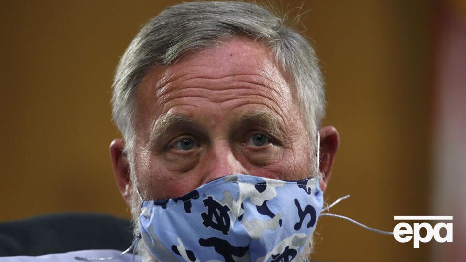 Голова сенатського комітету з розвідки Берр продав свої акції незадовго до біржової кризи
