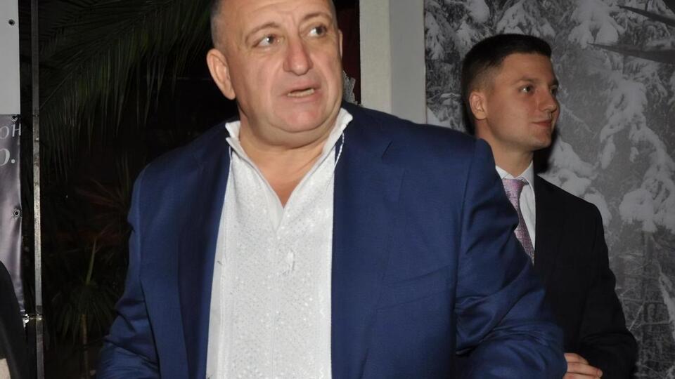 У попередньому скликанні Пресман був членом групи "Відродження"