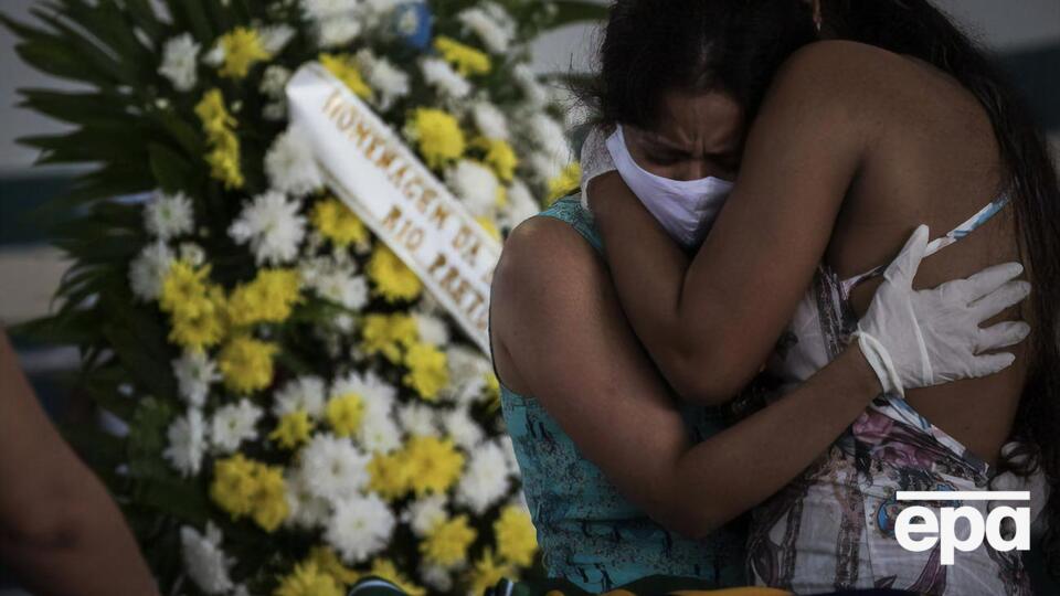 За последние сутки от коронавируса в Бразилии умерло 844 человека