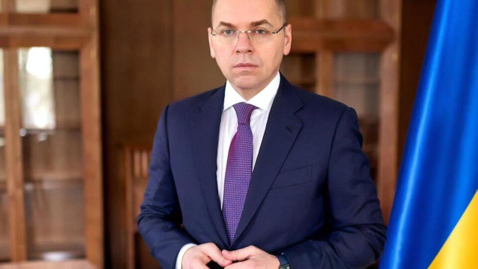 Як уточнив Степанов, підвищення зарплат медикам планують у межах змін у медичній реформі