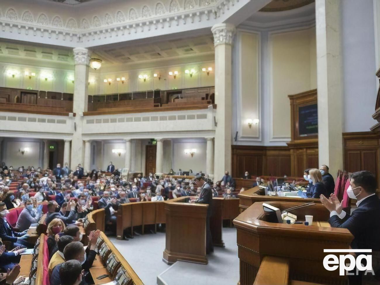 Згідно з публікацією ЗМІ, вартість "паспорта" становить 2600 грн