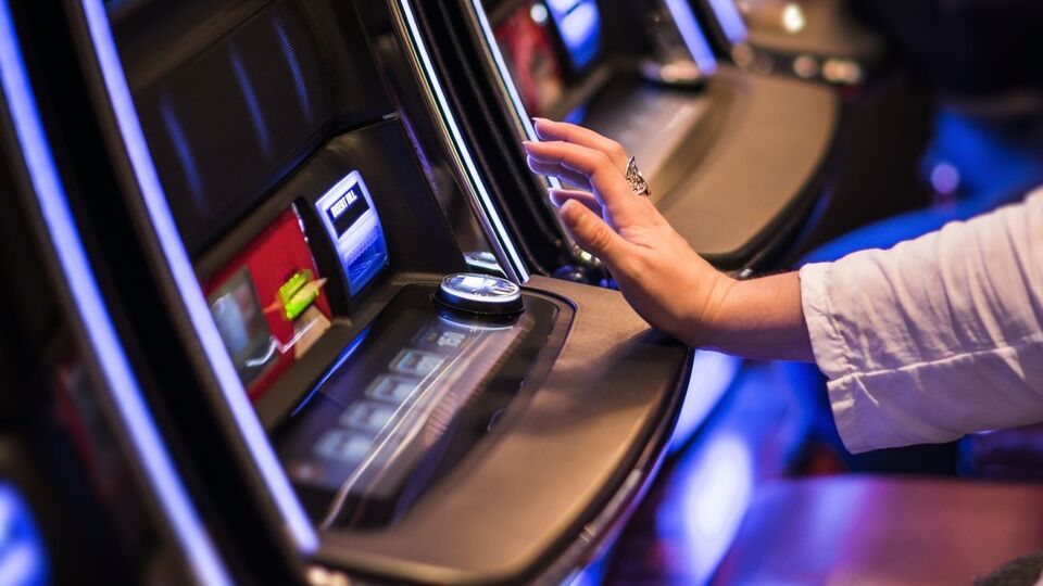 Рада начнет рассматривать законопроект о легализации игорного бизнеса во втором чтении