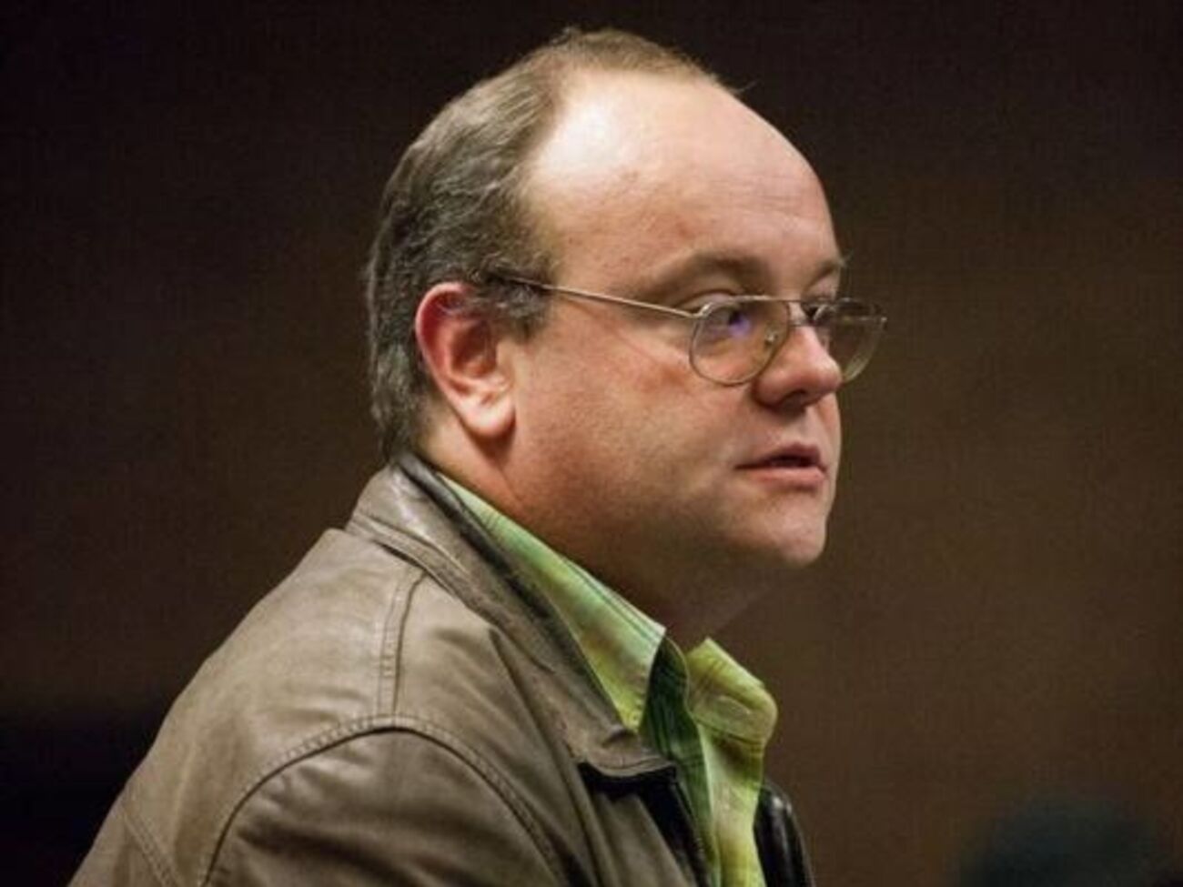 Павелко и другие участники аферы с футбольными площадками суетятся сейчас, как тараканы на кухне, где хозяин зажег свет и уже снял с ноги тапок