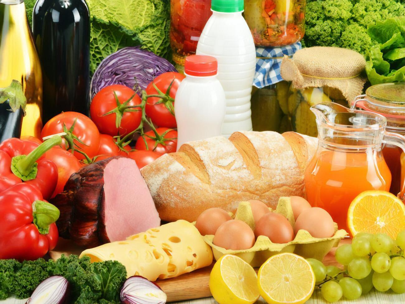 Регулювання цін торкнеться макаронних виробів, яєць, хліба, мінеральної води тощо