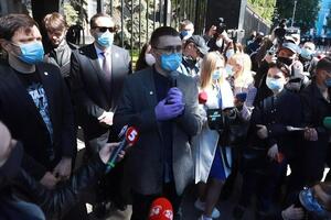 Сегодня под СБУ собрались активисты