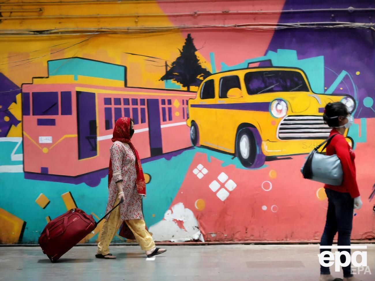 Индия является одной из самых густонаселенных стран мира, там проживает&nbsp;1,3 млрд человек&nbsp;