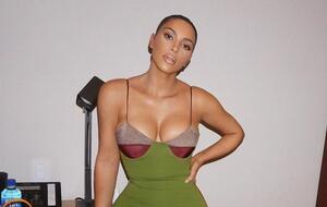 Кардашян: Просто парик