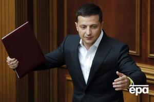 Зеленский вступил в должность президента 20 мая 2019 года