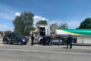 Правоохранители изъяли 15 тонн горючего, незаконно вывезенного с территории воинской части