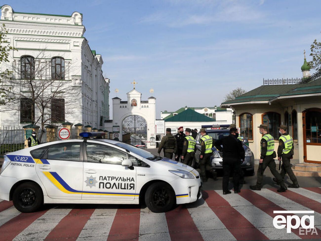 Карантин в Украине действует с 12 марта