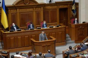За чинним законом "Про Кабмін" Рада не може ініціювати відставку окремих міністрів