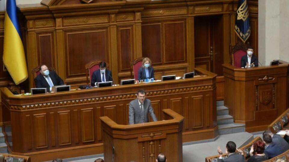 За чинним законом "Про Кабмін" Рада не може ініціювати відставку окремих міністрів