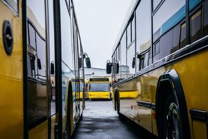 До кінця тижня наземний громадський транспорт у Києві повністю відновить свою роботу
