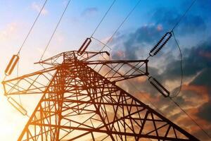 LCU рассчитал, сколько доходов потеряли государственные предприятия, продавая энергию по более низким, чем на рынке в сутки вперед